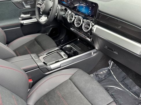 New 2026 Mercedes-Benz GLB 35 AMG 4MATIC image 27