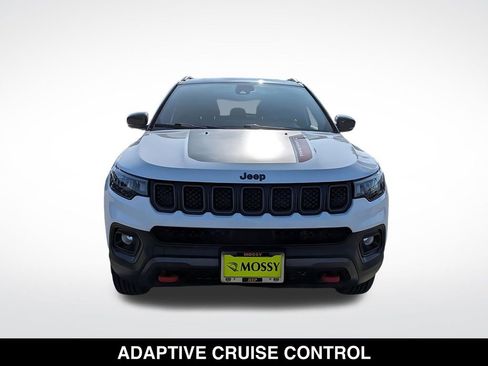 Used 2024 Jeep Compass Trailhawk AWD/4WD image 12