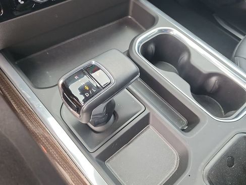 Certified 2025 Chevrolet Silverado 1500 LT Trail Boss w/ Convenience Package II AWD/4WD image 16