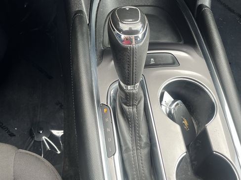 Used 2018 Chevrolet Malibu LT FWD image 21