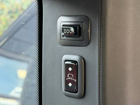 Used 2019 Rolls-Royce Cullinan image 62