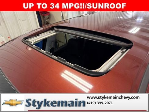 Used 2015 Honda CR-V EX image 2