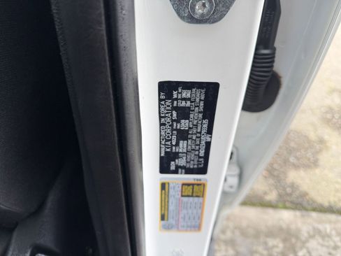 Used 2025 Kia Soul LX w/ LX Technology Package image 29