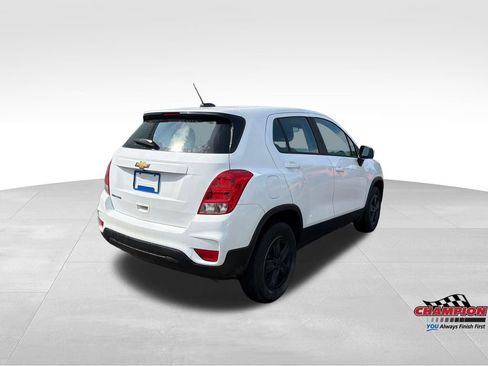 Used 2018 Chevrolet Trax LS AWD/4WD image 5