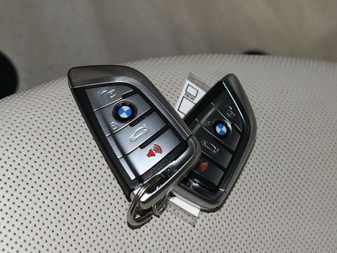 Used 2023 BMW M850i xDrive Convertible w/ Driving Assistance Package AWD/4WD image 97