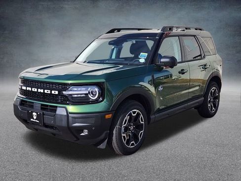 New 2025 Ford Bronco Sport Outer Banks w/ Outer Banks Tech Package+ AWD/4WD image 3