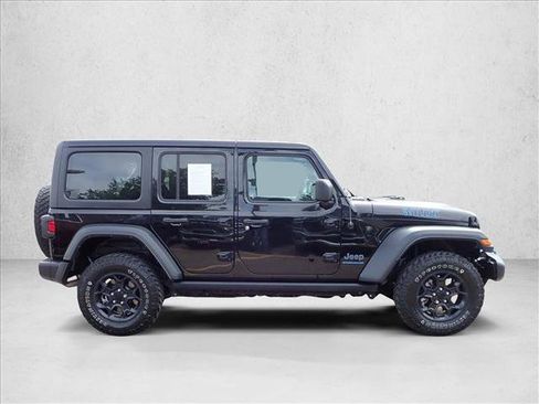Used 2023 Jeep Wrangler Unlimited w/ Cold Weather Group AWD/4WD image 5