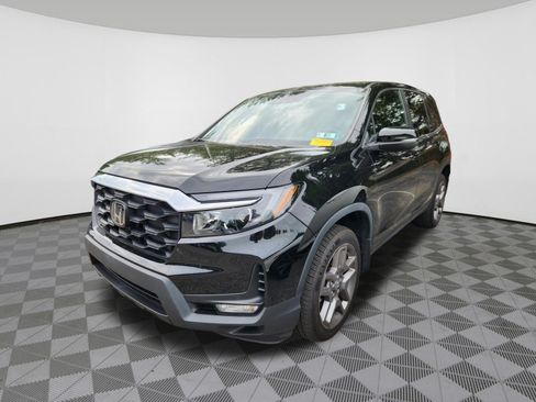 Used 2023 Honda Passport EX-L image 2