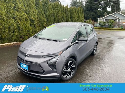 Used 2022 Chevrolet Bolt LT w/ Infotainment Package image 2