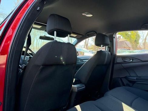 Used 2018 Honda Civic Sport image 19