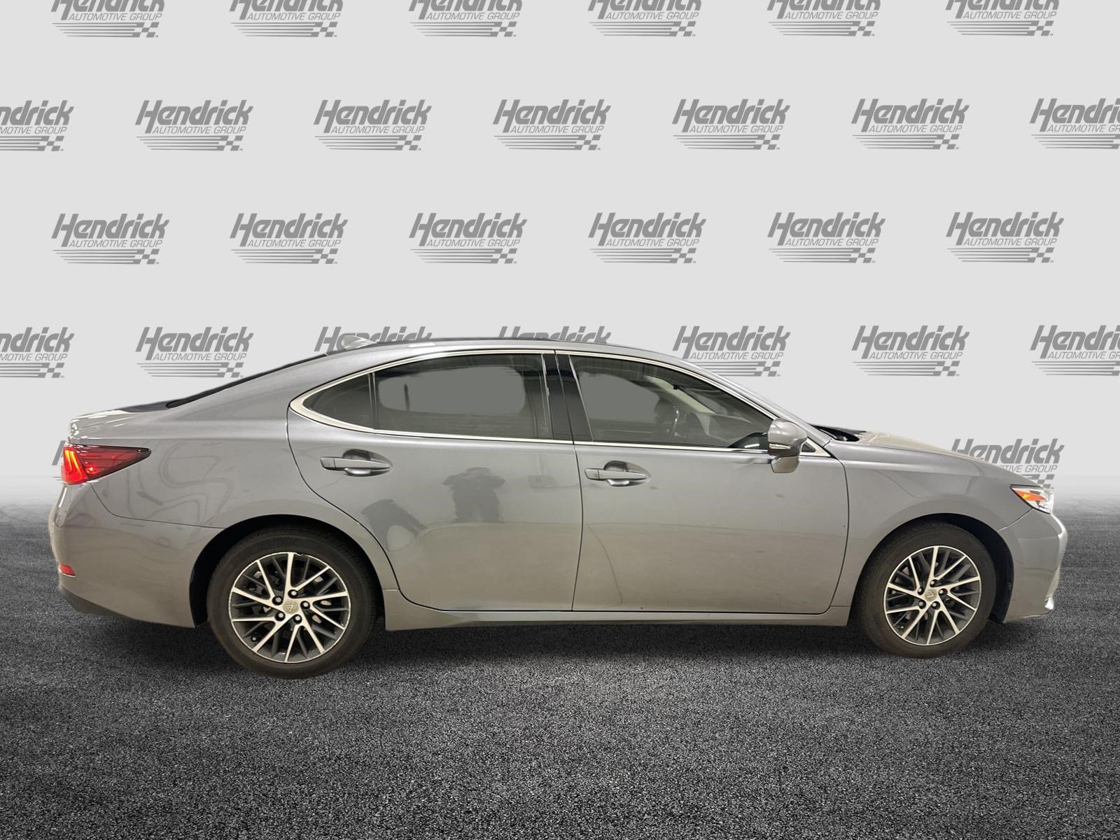 Used 2017 Lexus ES 350 w/ Luxury Package FWD image 11