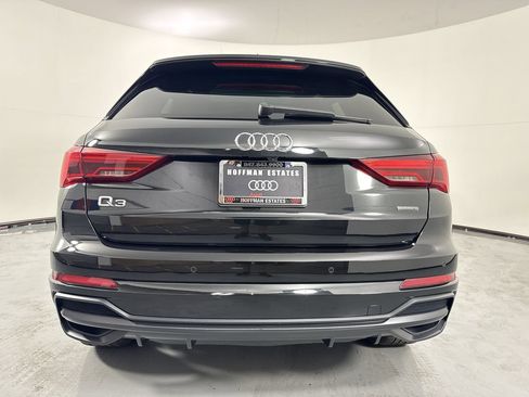 Used 2022 Audi Q3 2.0T Premium Plus w/ Premium Plus Package AWD/4WD image 32