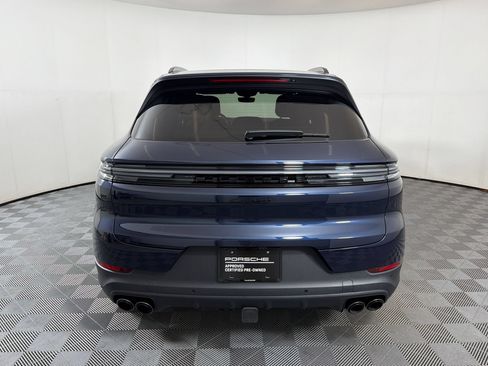 Certified 2026 Porsche Cayenne Coupe AWD/4WD image 11