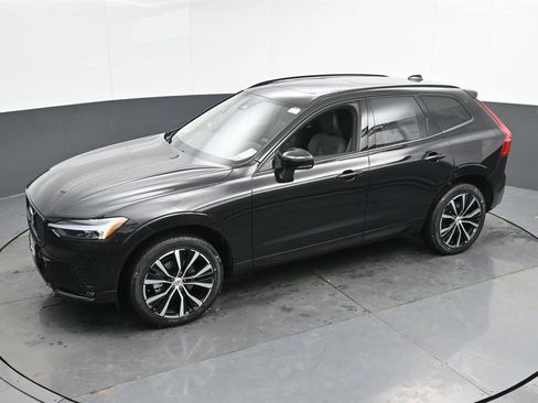 New 2025 Volvo XC60 B5 Plus w/ Protection Package Premier AWD/4WD image 38