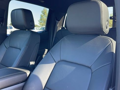New 2026 GMC Canyon Elevation w/ Convenience Package RWD image 14