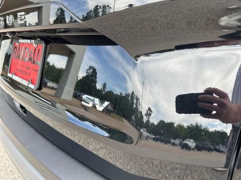 Used 2023 Nissan Rogue SV FWD image 46