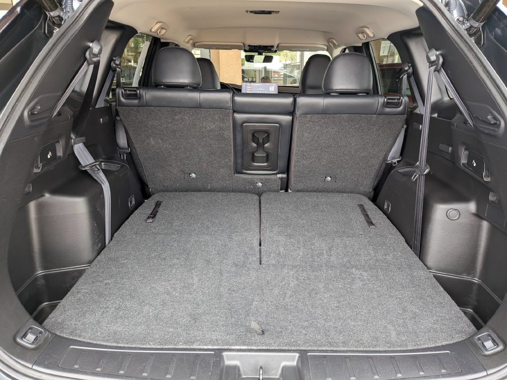Used 2025 Mitsubishi Outlander SE AWD/4WD image 28