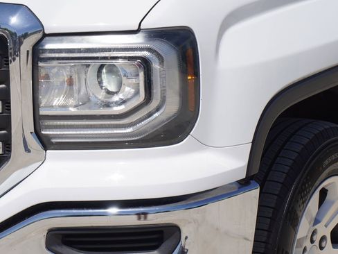 Used 2017 GMC Sierra 1500 2WD Regular Cab image 2