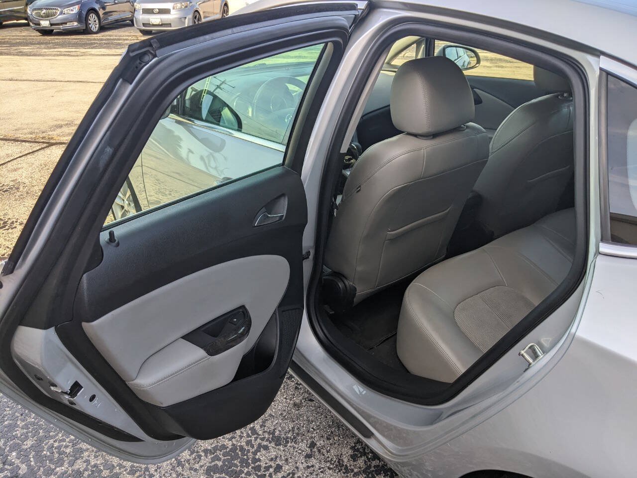 Used 2015 Buick Verano Convenience FWD image 11