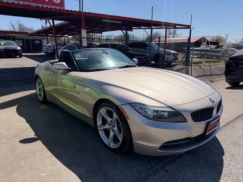 Used 2011 BMW Z4 sDrive30i w/ Premium Pkg image 18