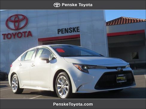 Certified 2022 Toyota Corolla LE w/ LE Premium Package image 1