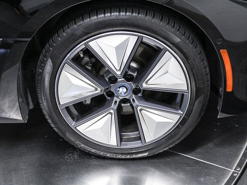 Certified 2023 BMW i4 eDrive35 w/ Premium Package RWD image 9