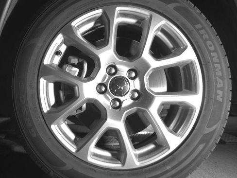 Used 2025 Jeep Compass Limited AWD/4WD image 12