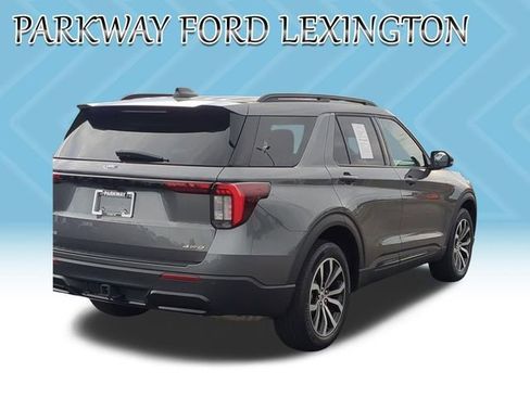 Used 2025 Ford Explorer ST-Line AWD/4WD image 5