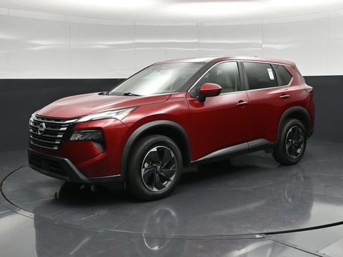 Used 2025 Nissan Rogue SV AWD/4WD image 7