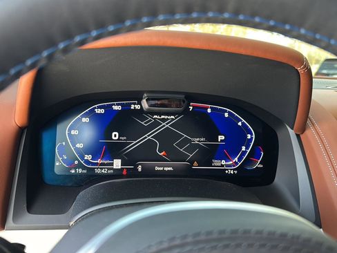 Used 2025 BMW ALPINA B8 xDrive Gran Coupe image 20