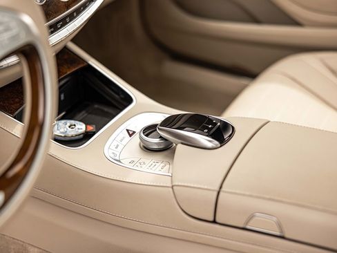 Used 2017 Mercedes-Benz S 550 4MATIC Sedan w/ Premium Package image 23