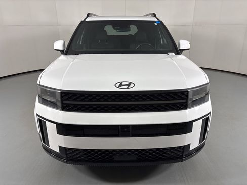 Used 2025 Hyundai Santa Fe Calligraphy FWD image 3