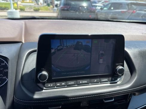 Certified 2021 Nissan Rogue SV AWD/4WD image 23