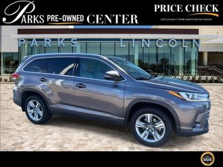 Used 2019 Toyota Highlander Limited AWD/4WD video 1