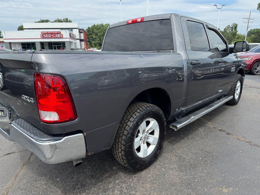 Used 2017 RAM 1500 ST w/ SXT Appearance Group AWD/4WD image 11