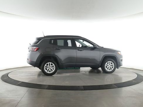 Used 2019 Jeep Compass Sport w/ Cold Weather Group AWD/4WD image 6