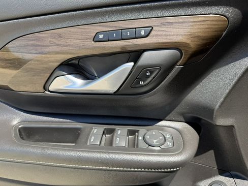 Certified 2019 GMC Terrain Denali w/ Advanced Safety Package AWD/4WD image 29