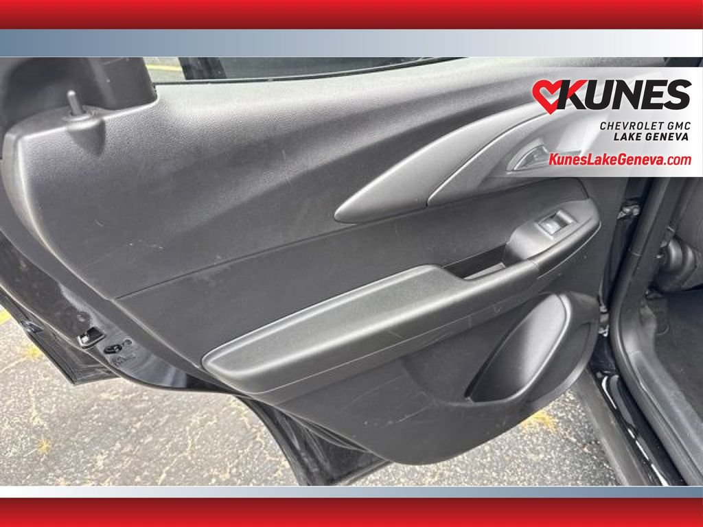 Used 2025 Chevrolet TrailBlazer LT AWD/4WD image 16