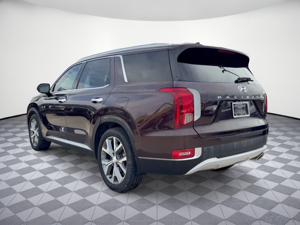 Used 2021 Hyundai Palisade SEL w/ Premium Package FWD image 3