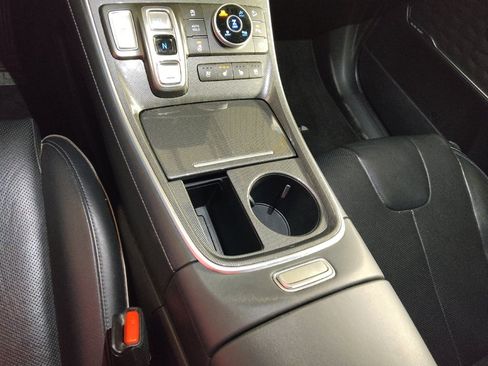 Used 2022 Hyundai Santa Fe Limited image 26