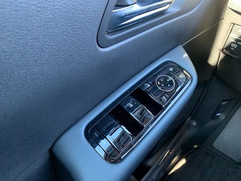 New 2026 Nissan Leaf SV+ w/ Floor Mat Package (SV+) image 19