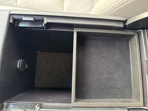 Used 2014 Toyota Avalon XLE image 19