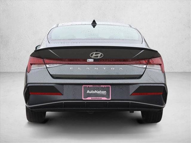 Certified 2026 Hyundai Elantra SEL Sport Premium FWD image 6
