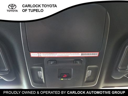 Used 2025 Toyota Camry SE FWD image 30