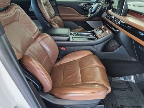 Used 2022 Lincoln Aviator Reserve w/ Equipment Group 201A RWD image 20