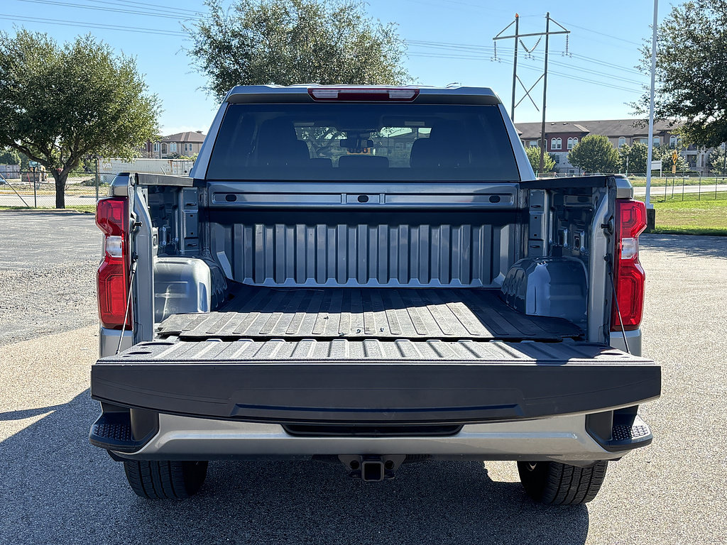 Used 2024 Chevrolet Silverado 1500 RST w/ LPO, Liner Protection Package AWD/4WD image 6