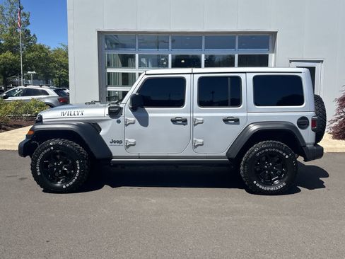 Certified 2023 Jeep Wrangler Unlimited AWD/4WD image 2