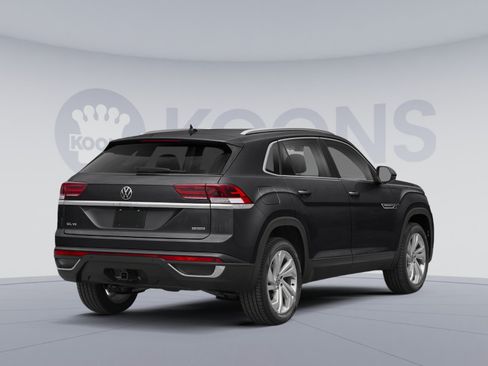 Used 2021 Volkswagen Atlas Cross Sport SEL AWD/4WD image 2