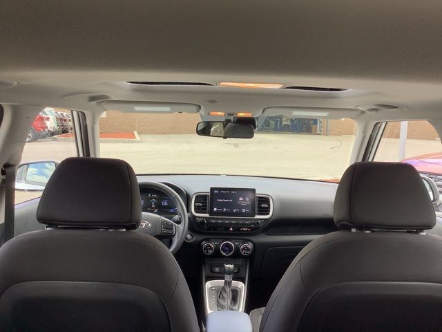 Used 2026 Hyundai Venue SEL FWD image 11