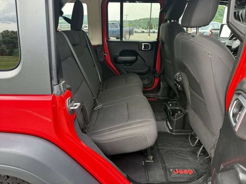 Used 2018 Jeep Wrangler Unlimited Sport S AWD/4WD image 28